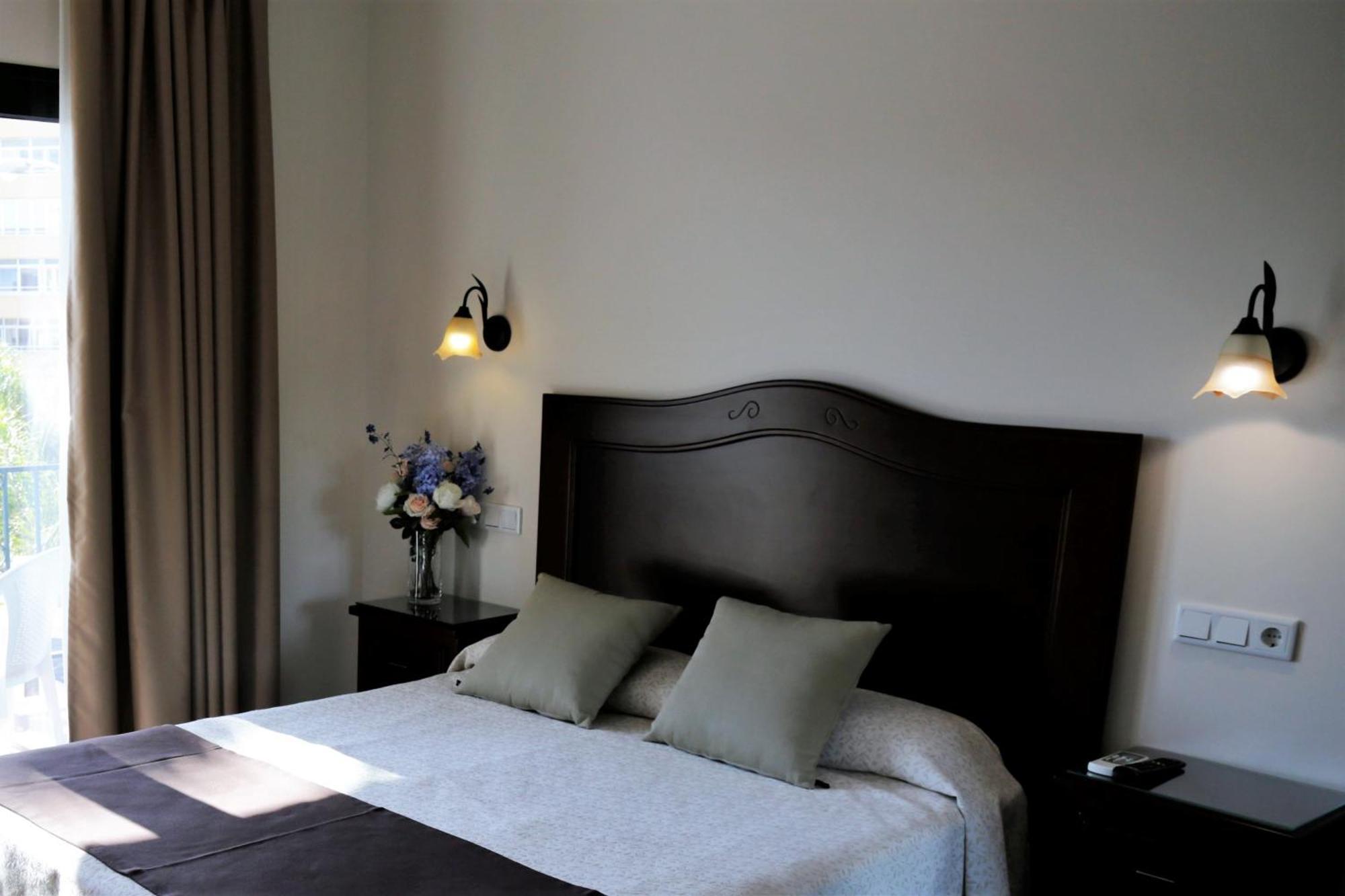 Tweepersoonskamer met 1 of 2 Bedden en Balkon