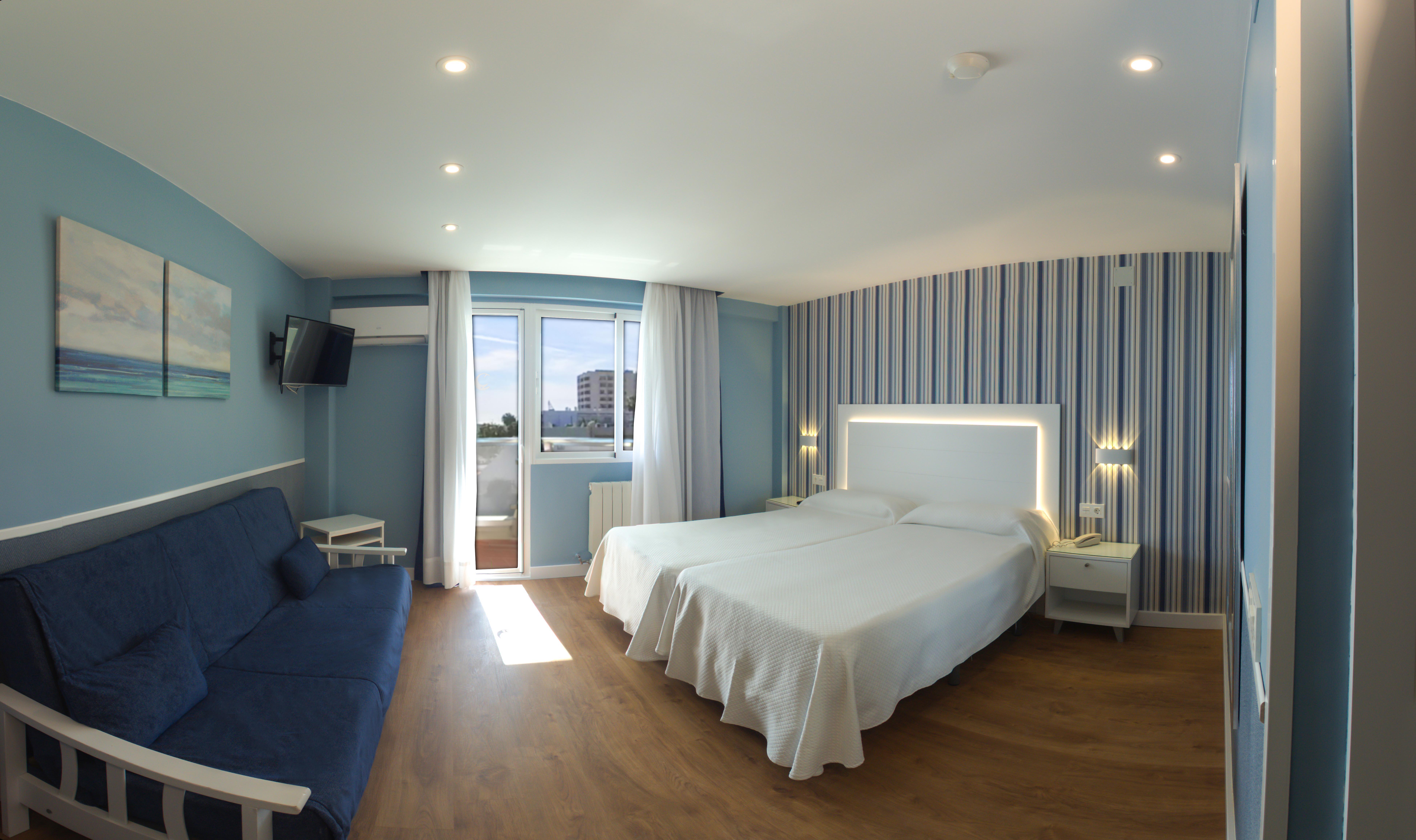 Double Room Pool or Sea View