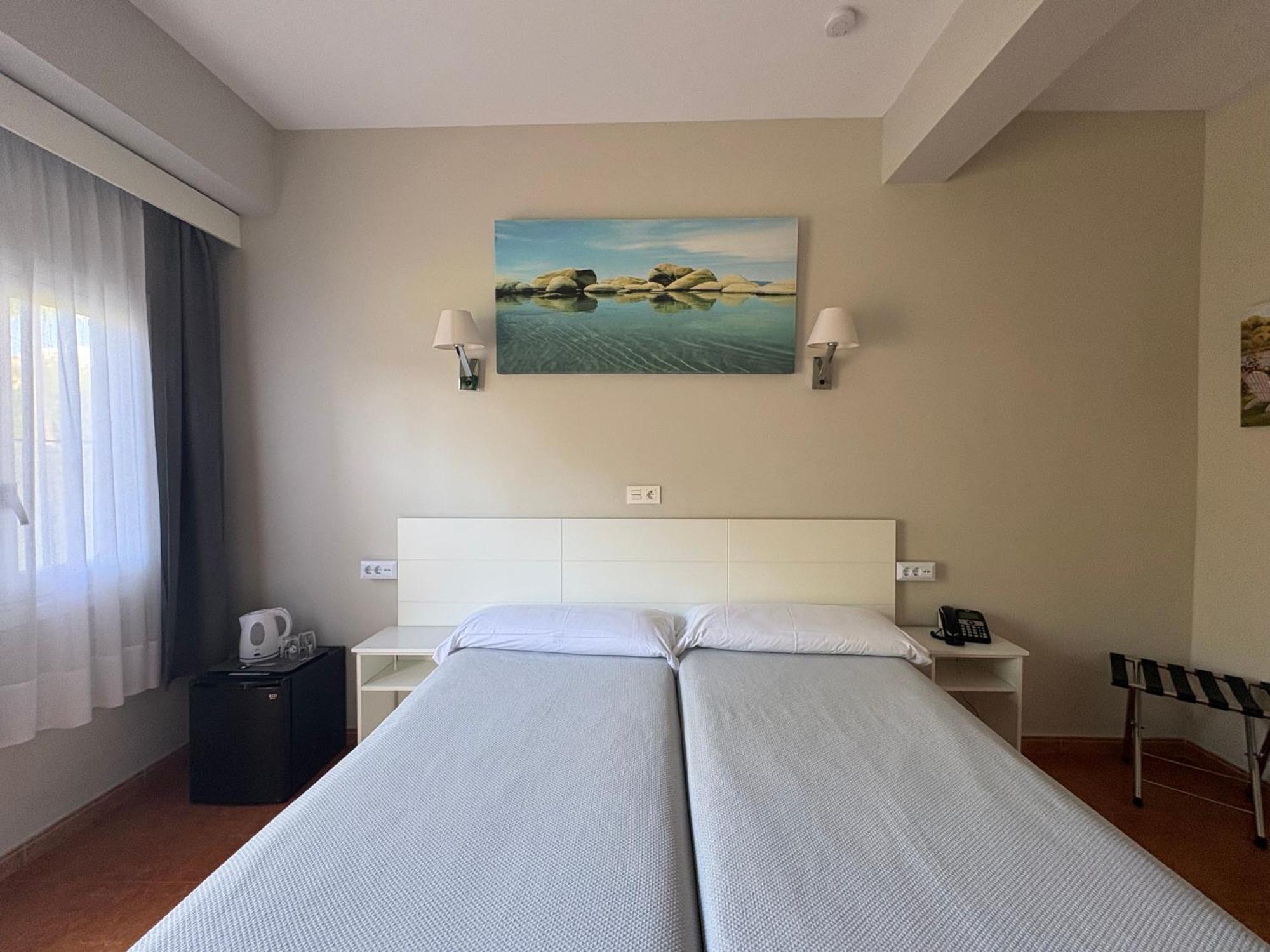 Twin Room Ground floor Terrace